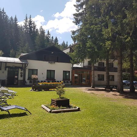 Casa Alpina Dobbiaco Exterior foto