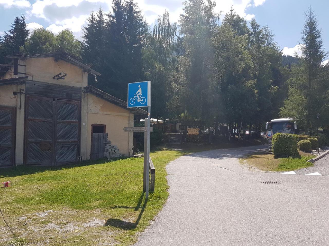Casa Alpina Dobbiaco Exterior foto
